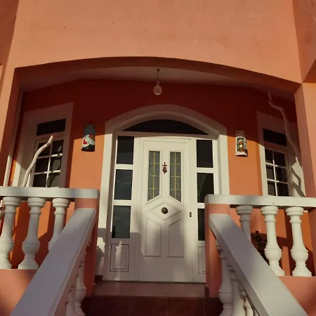 Casa La Gualjama بيت للعطل